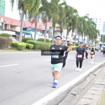 Runner Photo 3997645