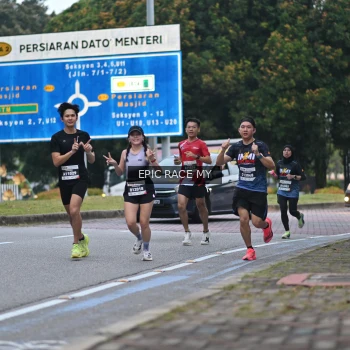 Runner Photo 3997661