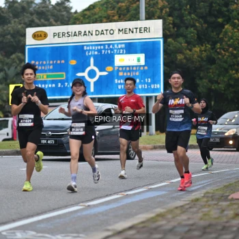 Runner Photo 3997672