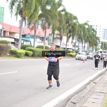Runner Photo 3997673