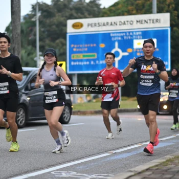 Runner Photo 3997689