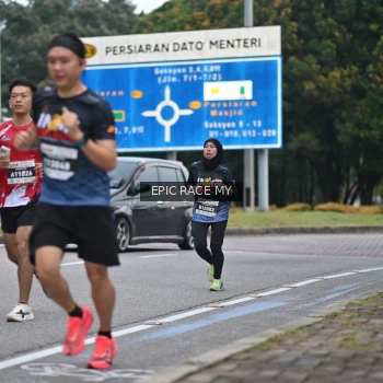 Runner Photo 3997693