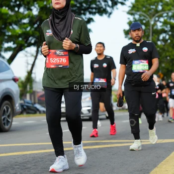 Runner Photo 3997745