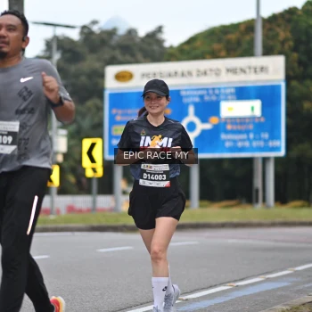 Runner Photo 3997762