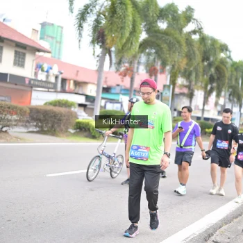 Runner Photo 3997783