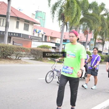 Runner Photo 3997794