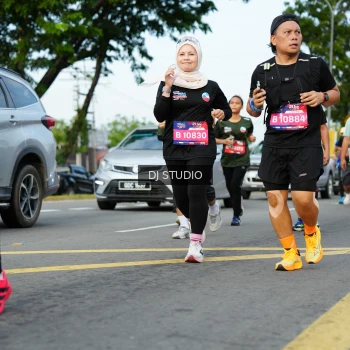 Runner Photo 3997851