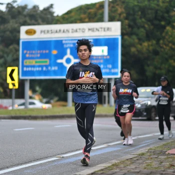 Runner Photo 3997876