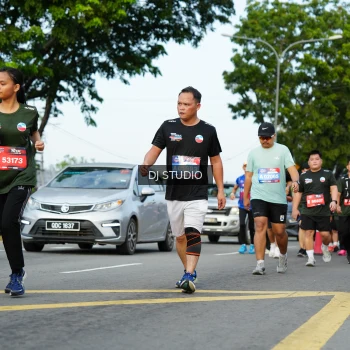 Runner Photo 3997912