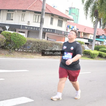 Runner Photo 3997945