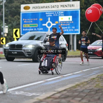 Runner Photo 3997953