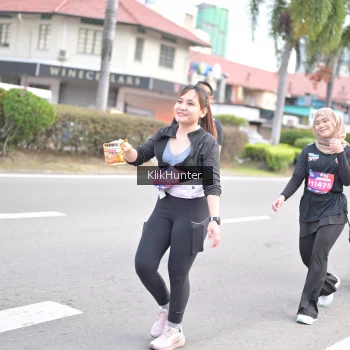 Runner Photo 3997977