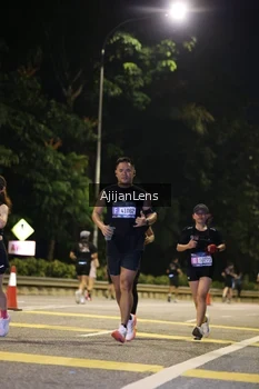 Runner Photo 3998026