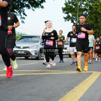 Runner Photo 3998054