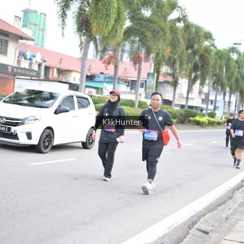 Runner Photo 3998110