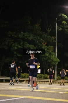 Runner Photo 3998149