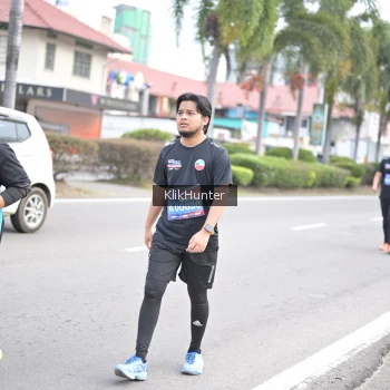 Runner Photo 3998155