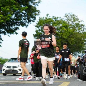 Runner Photo 3998163