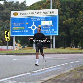 Runner Photo 3998176