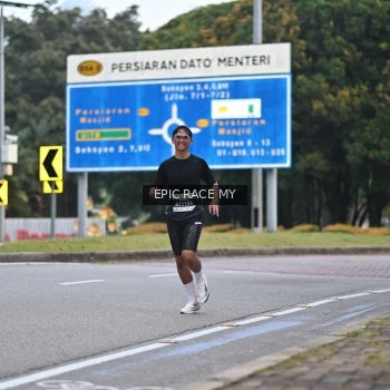 Runner Photo 3998179