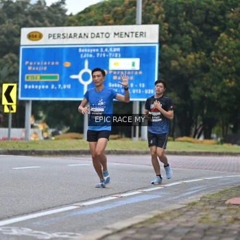 Runner Photo 3998270