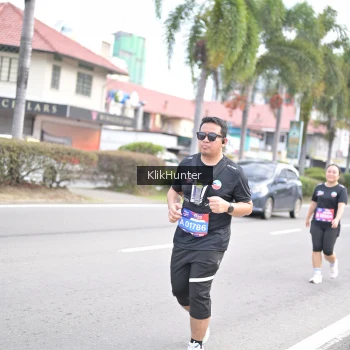 Runner Photo 3998307