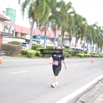 Runner Photo 3998333