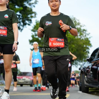 Runner Photo 3998366