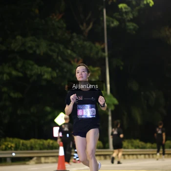 Runner Photo 3998378