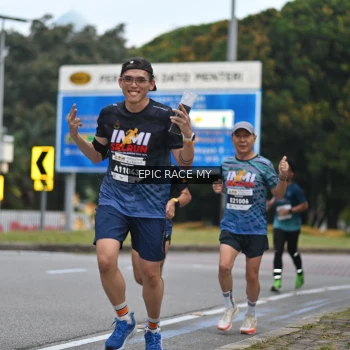 Runner Photo 3998384