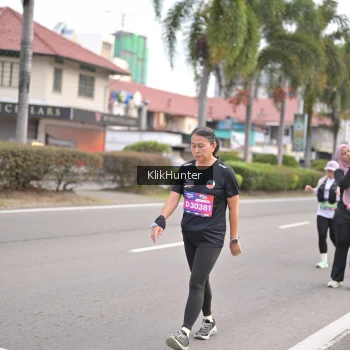 Runner Photo 3998475