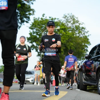 Runner Photo 3998518