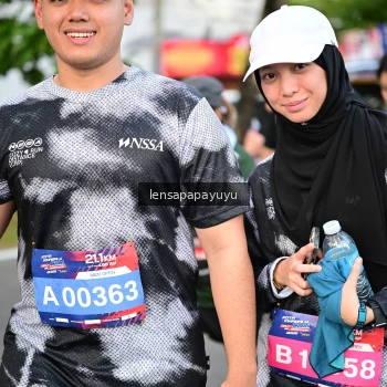 Runner Photo 3998530