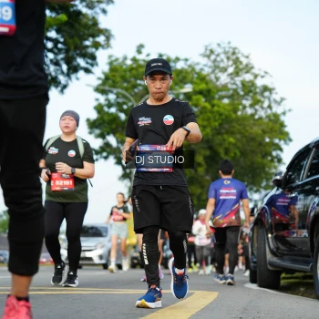 Runner Photo 3998533