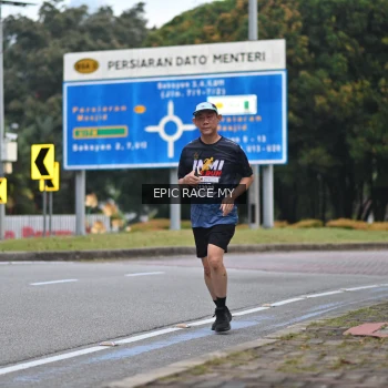 Runner Photo 3998544