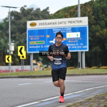 Runner Photo 3998564