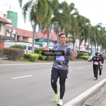 Runner Photo 3998574