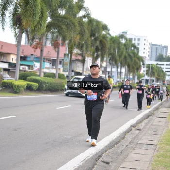 Runner Photo 3998624