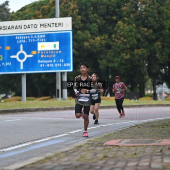 Runner Photo 3998630