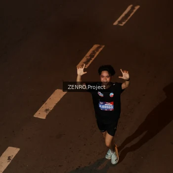 Runner Photo 3998652