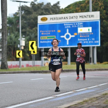 Runner Photo 3998672