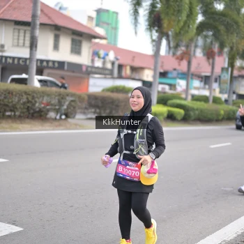Runner Photo 3998676