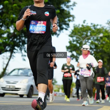 Runner Photo 3998735