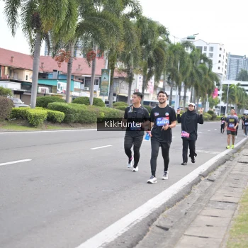 Runner Photo 3998743