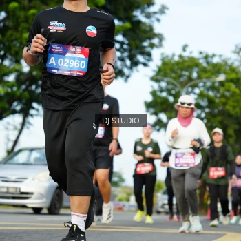 Runner Photo 3998758