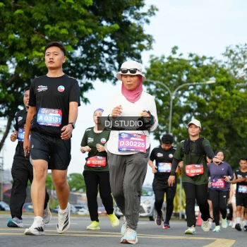 Runner Photo 3998763