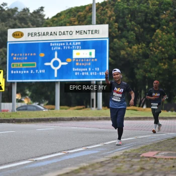Runner Photo 3998770
