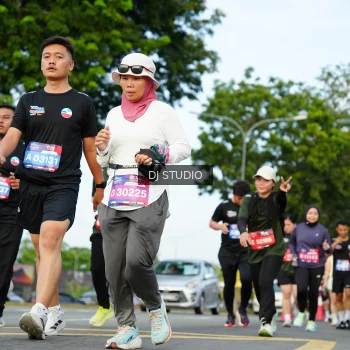 Runner Photo 3998771