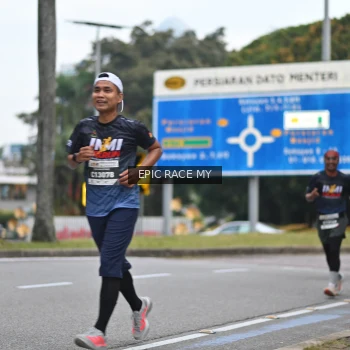 Runner Photo 3998786