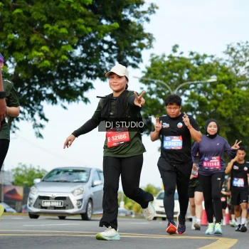 Runner Photo 3998799